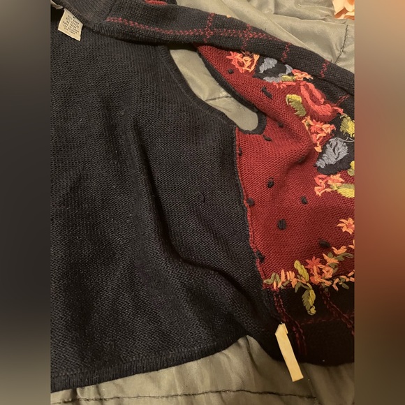 Lucia Embroidered Floral Sweater Vest Medium Vintage Cottagecore Knit Button - Picture 6 of 9